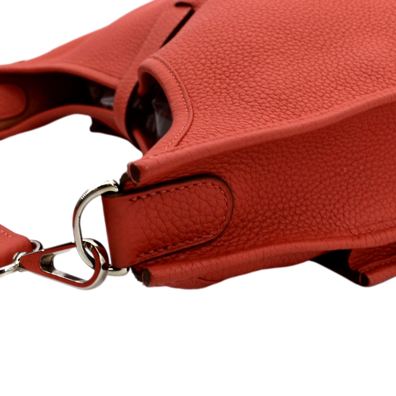 Evelyne leather crossbody bag Hermès Orange in Leather - 32916301