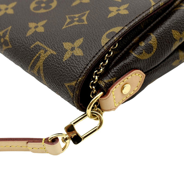 LOUIS VUITTON Favorite MM Monogram Canvas Crossbody Bag Brown