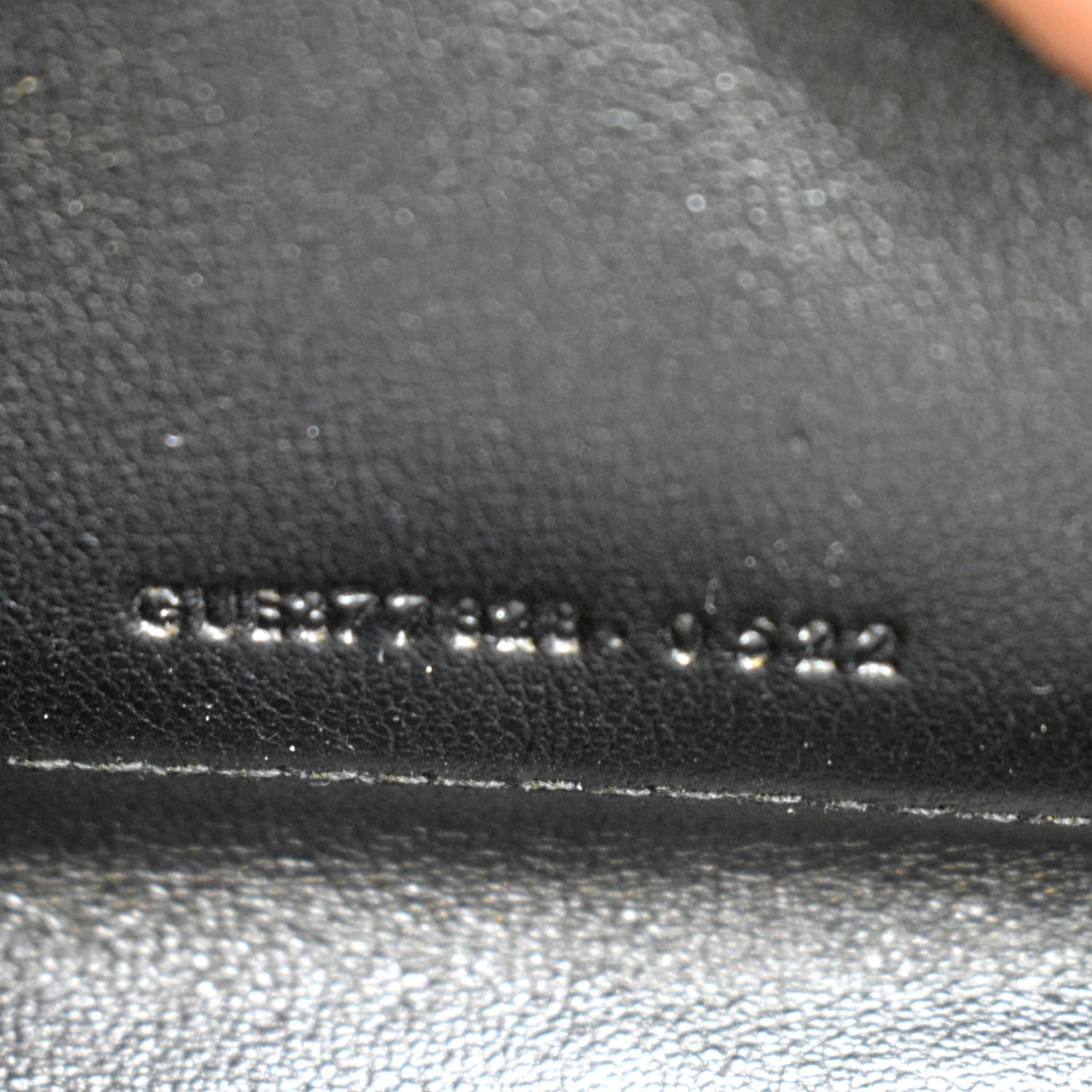 Saint Laurent Cassandra Grain De Poudre Embossed Leather Chain Wallet ()