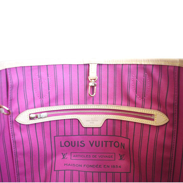 LOUIS VUITTON Neverfull GM Monogram Canvas Tote Bag Fuchsia