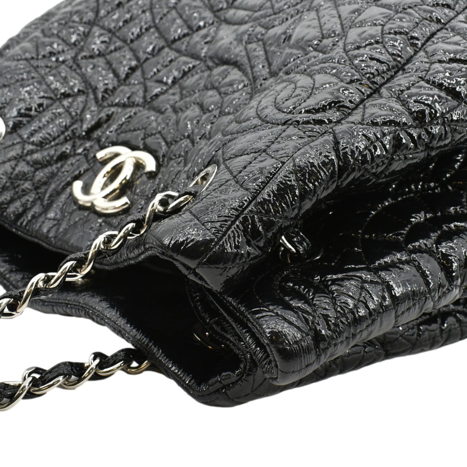 CHANEL Camellia Shoulder Bags for Women