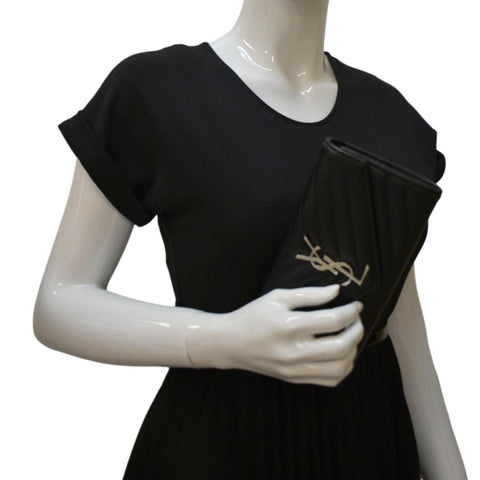 YVES SAINT LAURENT Monogram Grain De Poudre Leather Wallet Black