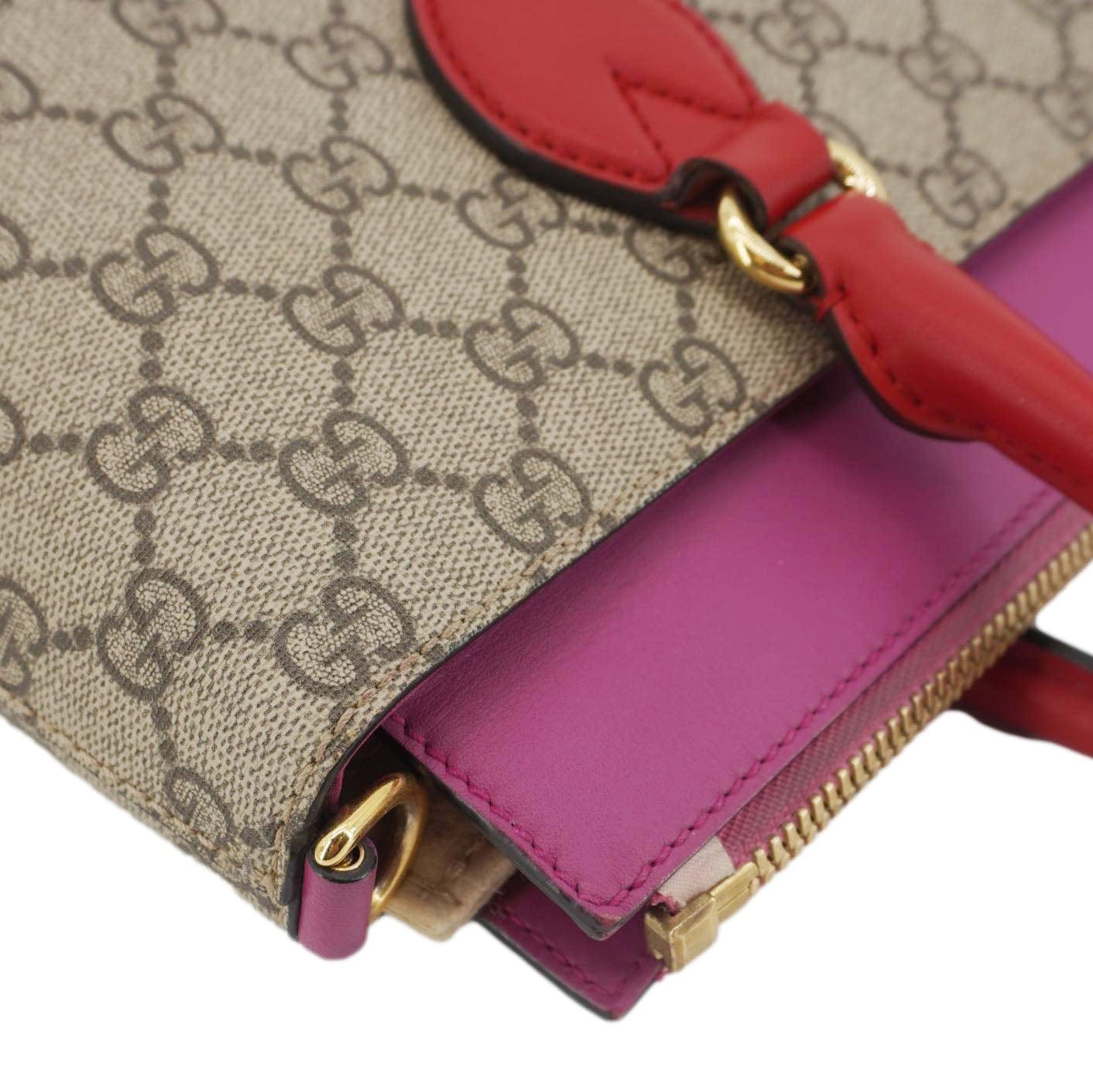 GUCCIショルダーバッグ GUCCI GG Small Supreme Canvas Top Zip Pink Crossbody Bag
