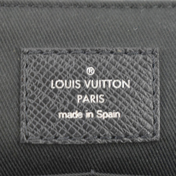 LOUIS VUITTON Taigarama Messengerama Monogram Eclipse Messenger Bag Grey