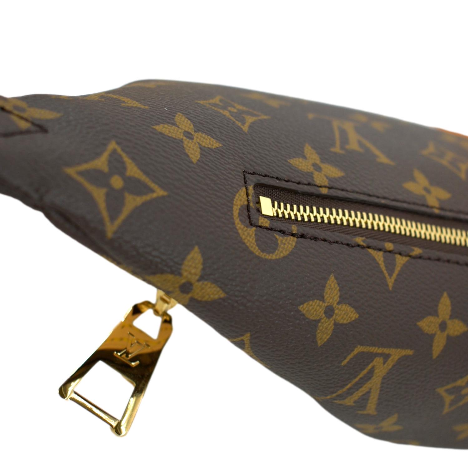 Louis Vuitton Bumbag in Brown Monogram w/ Designer Box and Dust