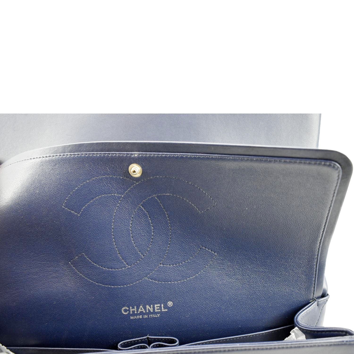 CHANEL Jumbo Classic Double Flap Bag in Black Caviar GHW