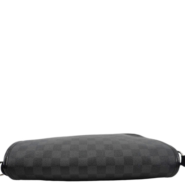 LOUIS VUITTON Daniel MM Damier Graphite Messenger Bag Black