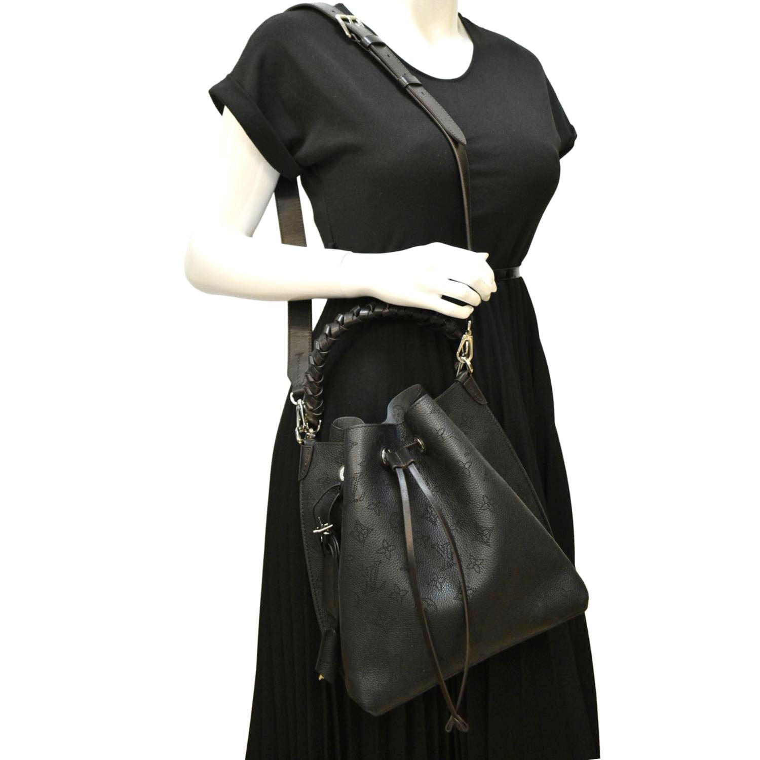 Louis Vuitton MURIA, Black, One Size