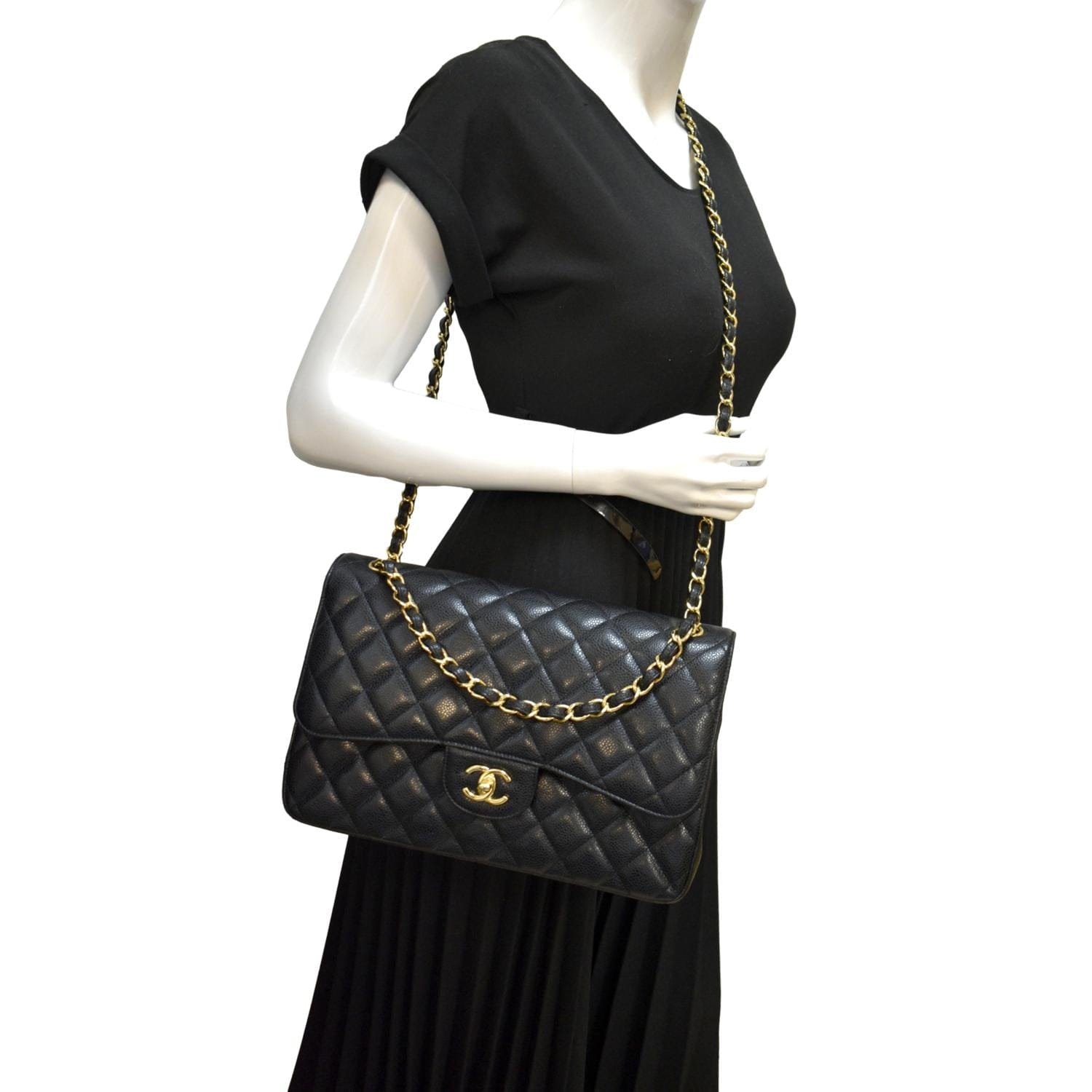 Chanel Classic Jumbo Double Flap Leather Shoulder Bag