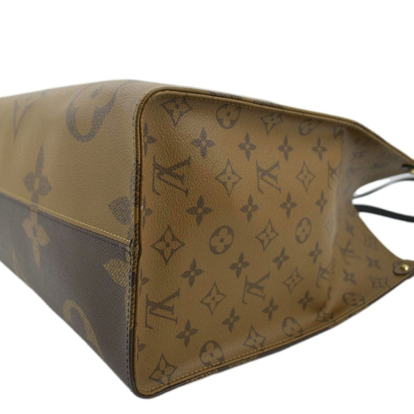 LOUIS VUITTON Onthego GM Giant Monogram Canvas Tote Shoulder Bag Brown