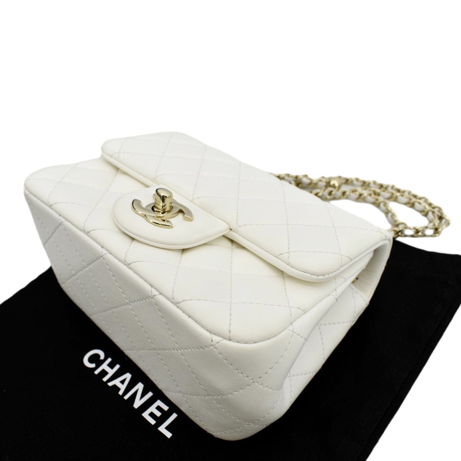 Chanel 22C White Pearl Crush Clutch Mini Chain Classic Gold Card