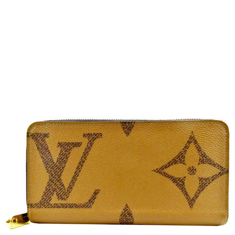 LOUIS VUITTON Giant Monogram Reverse Zippy Wallet Brown