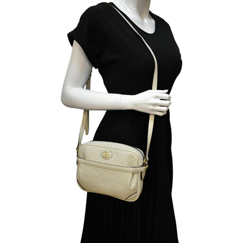 GUCCI GG Star Leather Crossbody Bag Beige 675776