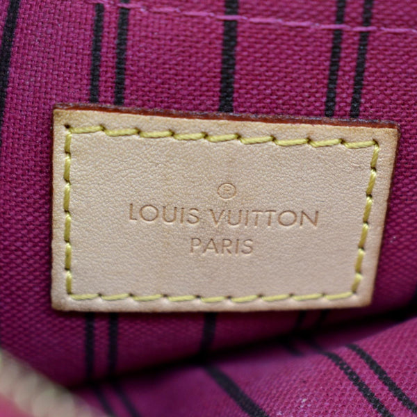 LOUIS VUITTON  Neverfull Monogram Canvas Pochette Wristlet Pouch Fuchsia