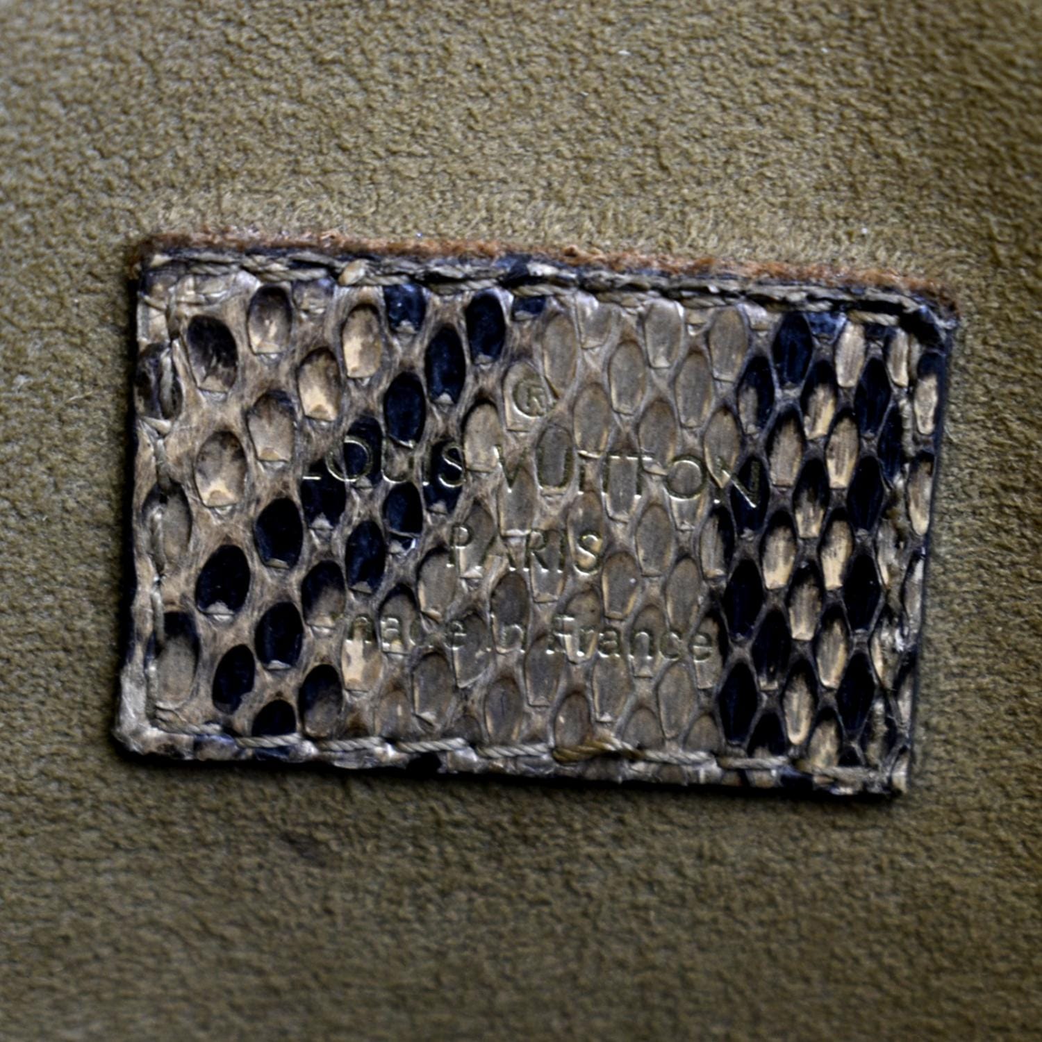Louis Vuitton Monogram Victoire Chain Bag Brown Cloth ref.959560