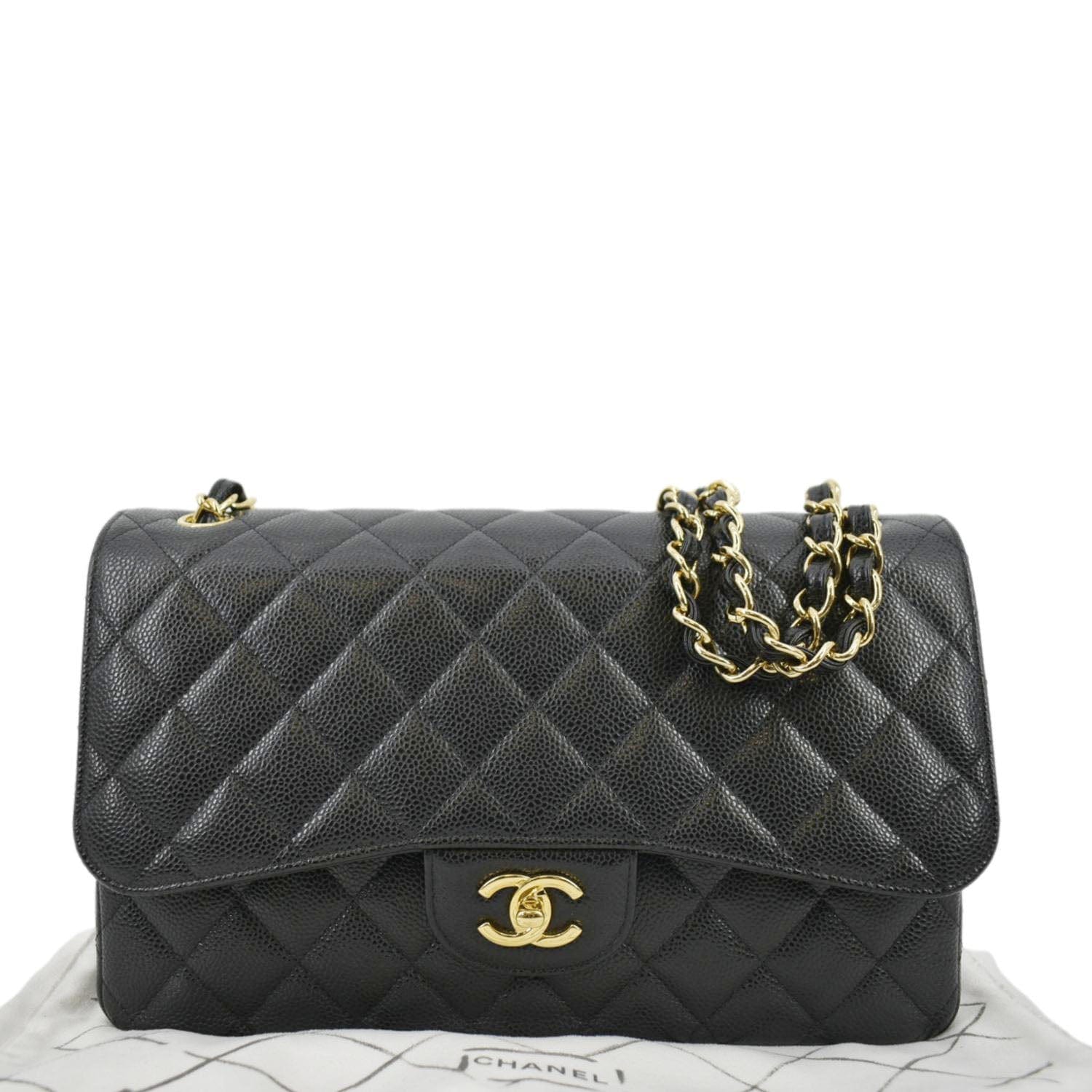 MEDIUM CHANEL CLASSIC DOUBLE FLAP BAG  Review & What Fits Inside! Black  Caviar Leather With Gold 