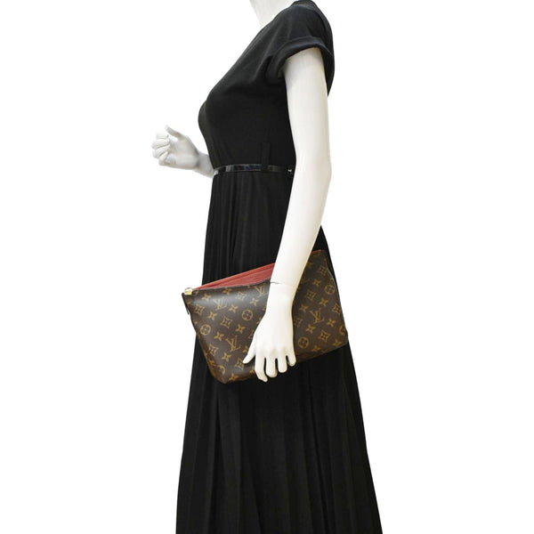 LOUIS VUITTON Monogram Canvas Pouch Cherry Red dummy look