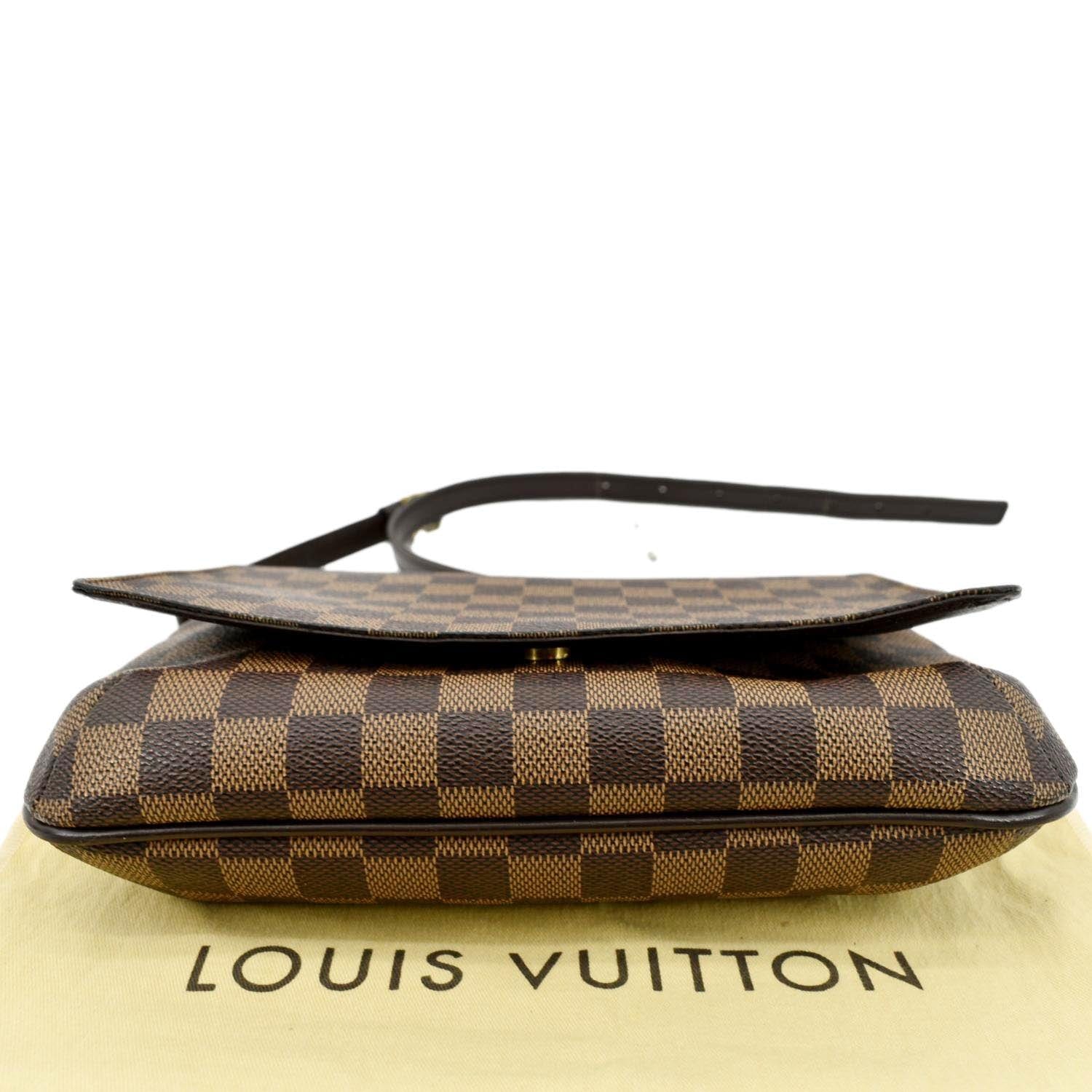 Pre-Owned Louis Vuitton Musette Tango Short Str ap- 2301RY49 