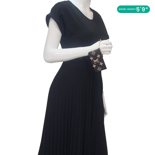 LOUIS VUITTON Monogram Empreinte Leather Key Pouch Black