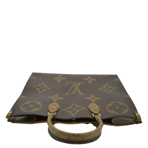 LOUIS VUITTON Onthego GM Giant Monogram Canvas Tote Bag Brown