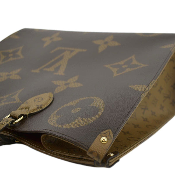 LOUIS VUITTON Onthego GM Giant Monogram Canvas Tote Bag Brown
