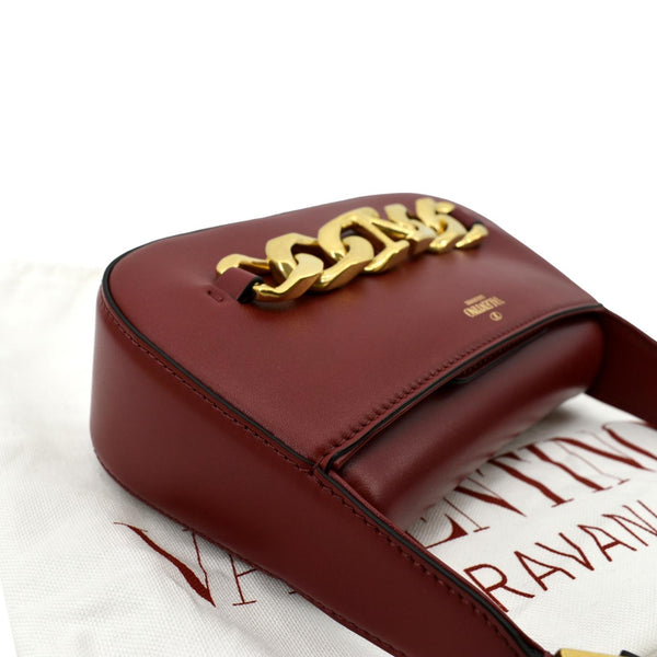 Valentino V Logo Chain Leather Shoulder Bag in Red - Top Right