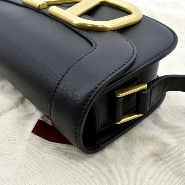 VALENTINO Supervee Leather Crossbdoy Bag Black