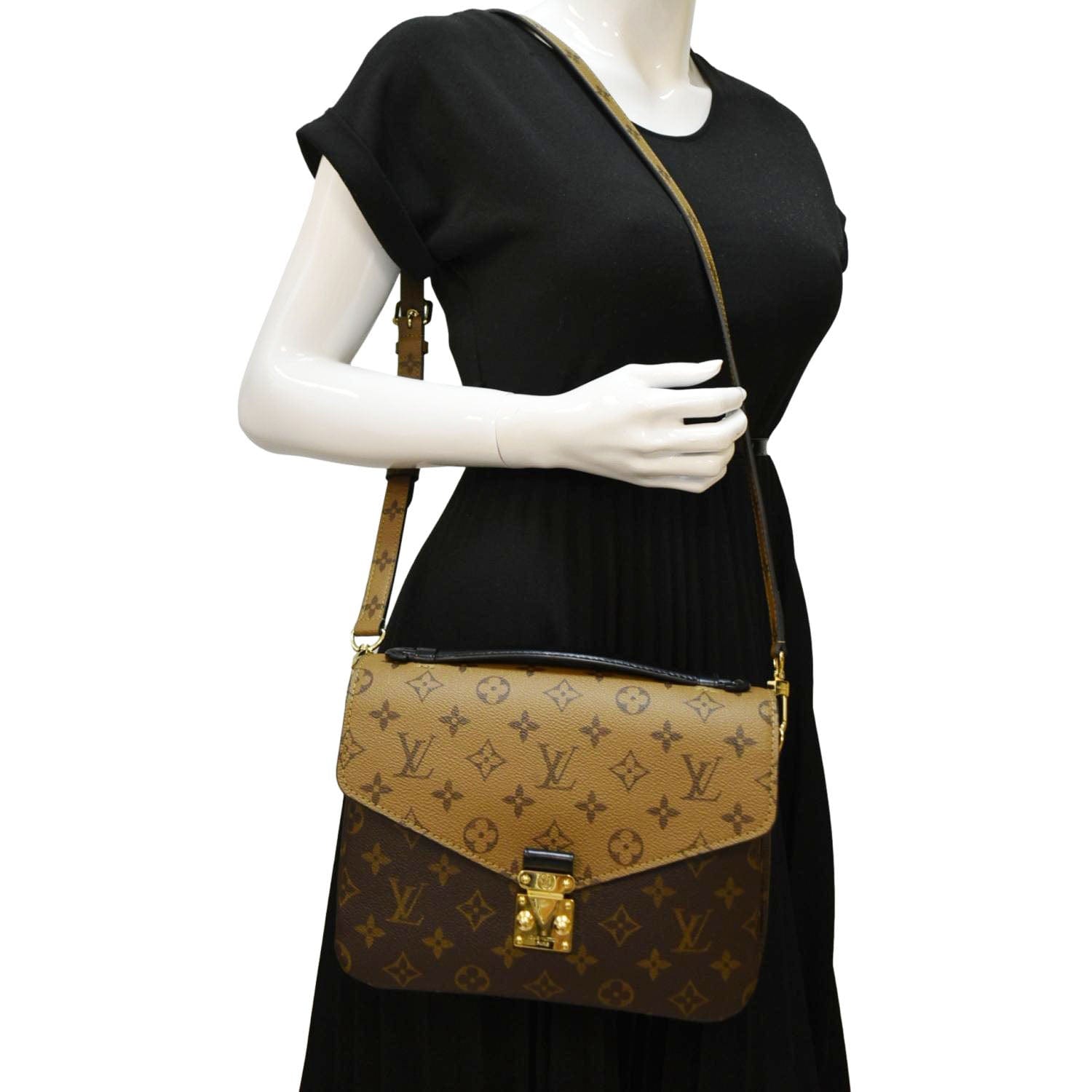 Louis Vuitton Metis Pochette Crossbody Bag