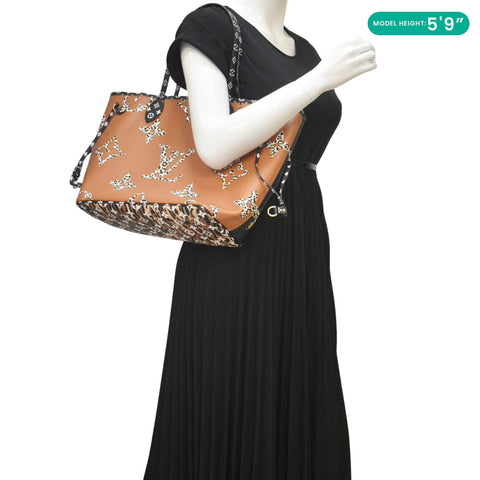 LOUIS VUITTON Neverfull MM Monogram Jungle Shoulder Bag Orange