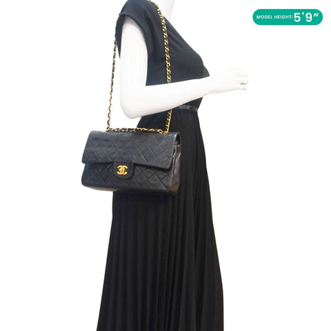CHANEL Classic Flap Vintage Quilted Lambskin Leather Shoulder Bag Black
