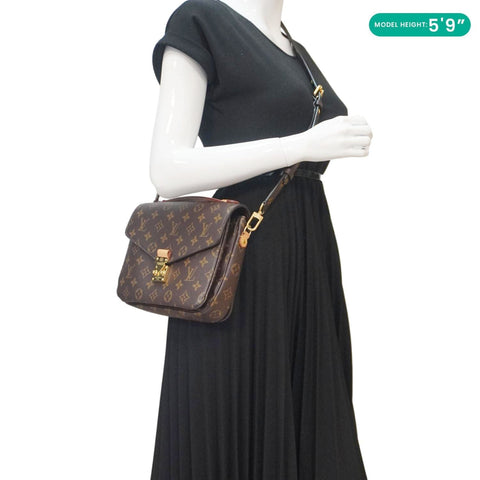 LOUIS VUITTON Metis Pochette Monogram Canvas Crossbody Bag Brown