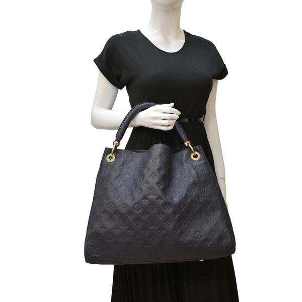 LOUIS VUITTON Artsy MM Empreinte Leather Shoulder Bag Navy Blue