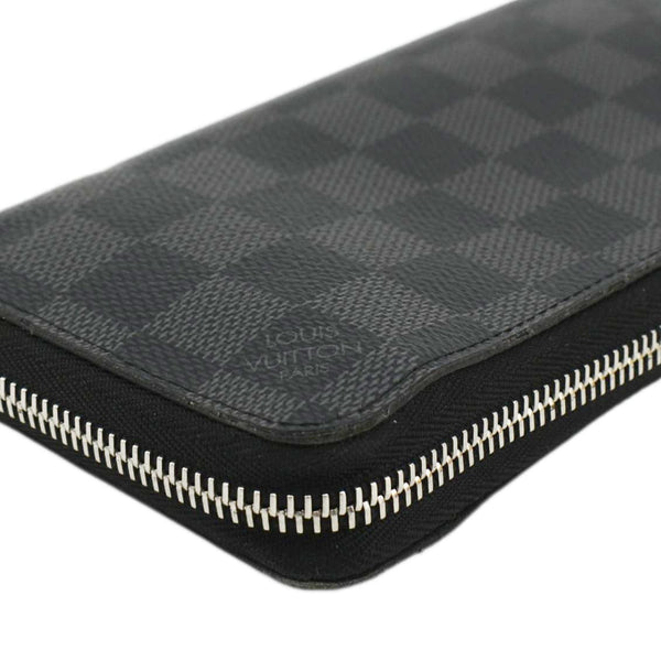 LOUIS VUITTON Damier Graphite Vertical Zippy Wallet Black