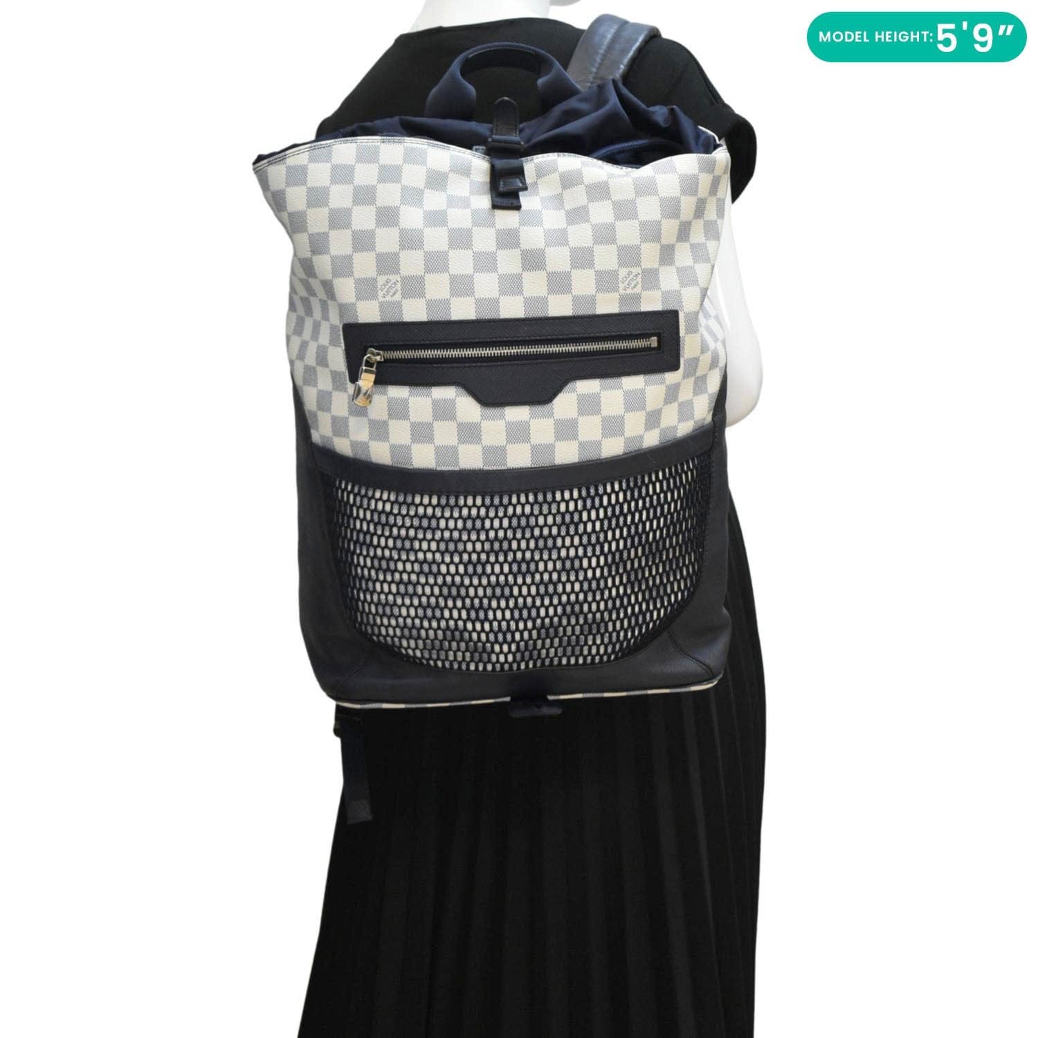louis vuitton backpack ba3920 Monogram Sac Ad Vosfort M40107 kingram-japan and a duo flat pocket that fits phones LOUIS VUITTON Matchpoint Damier Azur