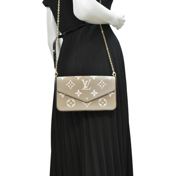 LOUIS VUITTON Pochette Felicie Monogram Leather Chain Wallet Tourterelle Gray