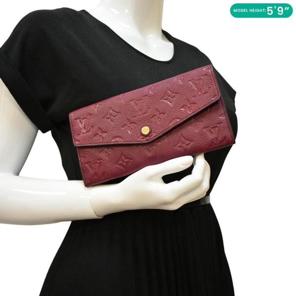 LOUIS VUITTON Sarah Leather Wallet Aurore dummy look