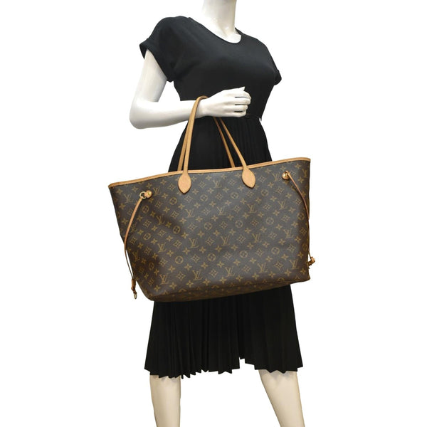 LOUIS VUITTON Neverfull GM Monogram Canvas Tote Bag Brown