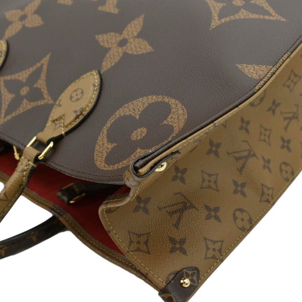 LOUIS VUITTON Onthego GM Giant Monogram Canvas Tote Shoulder Bag Brown
