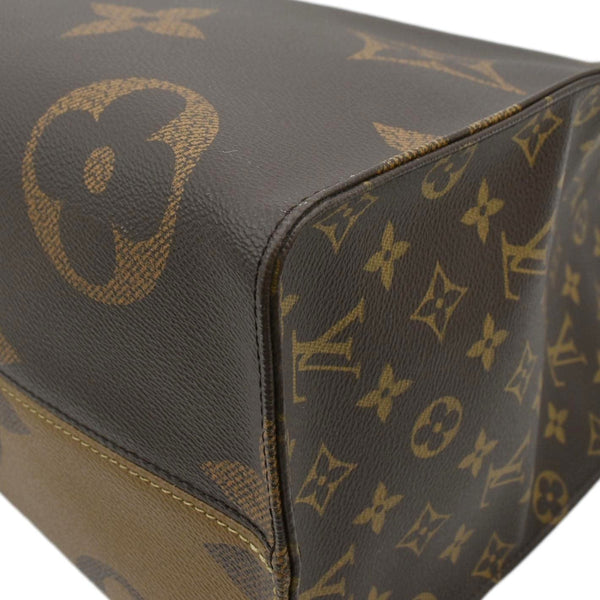 LOUIS VUITTON Onthego GM Giant Monogram Canvas Tote Shoulder Bag Brown