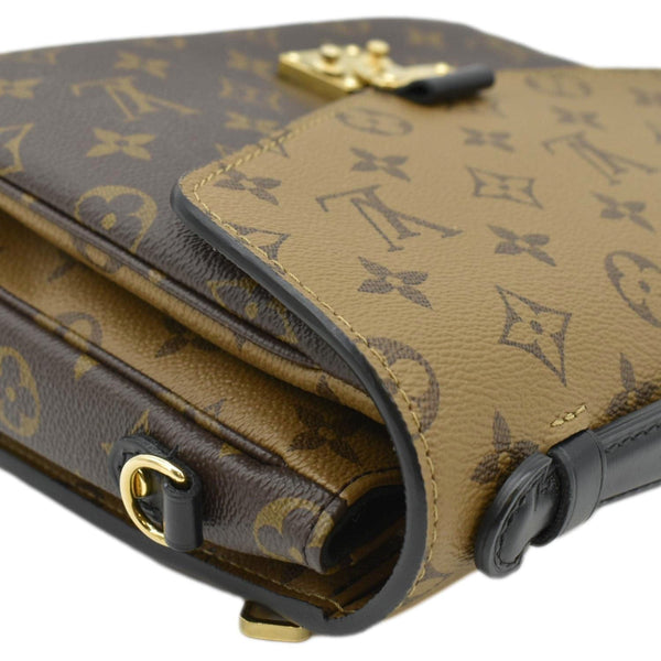 LOUIS VUITTON Metis Pochette Reverse Monogram Canvas Crossbody Bag Brown