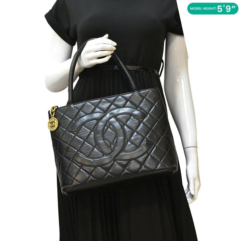 CHANEL Medallion  Tote Bag Blackdummy look