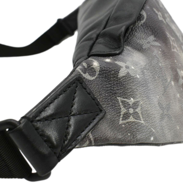 LOUIS VUITTON Discovery Monogram Galaxy Bumbag Black