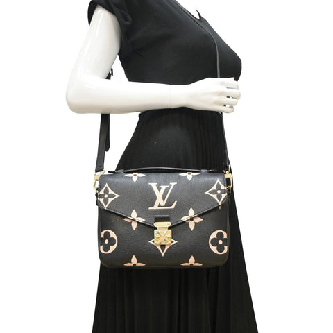 LOUIS VUITTON Metis Pochette Bicolor Empreinte Leather Crossbody Bag Black
