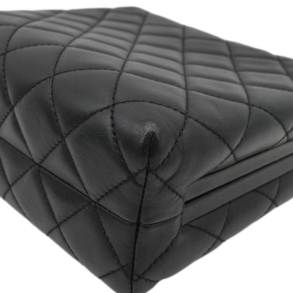 CHANEL CC Kisslock Box Lambskin Leather Chain Shoulder Bag Black