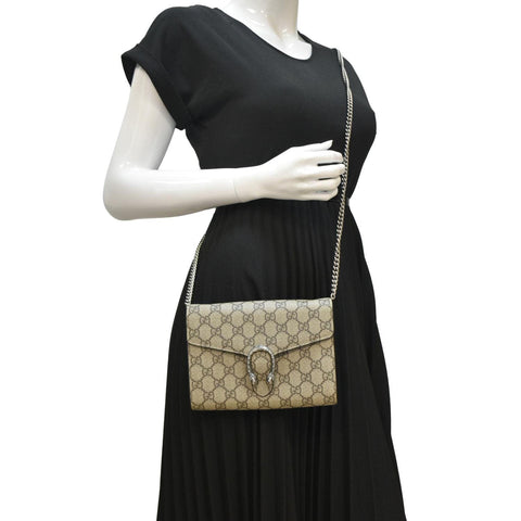 GUCCI Dionysus GG Sleek Crossbody Chain Wallet 401231 with body view