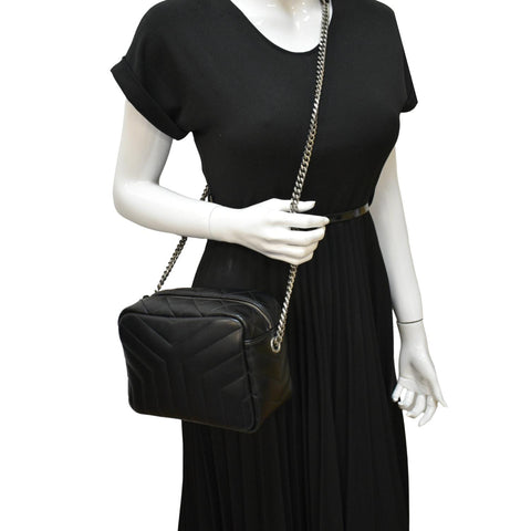 YVES SAINT LAURENT LouLou Small Monogram Black Crossbody Bag dummmy look