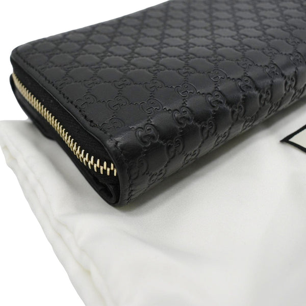 GUCCI Microguccissima Leather Zip Wallet Black corner look