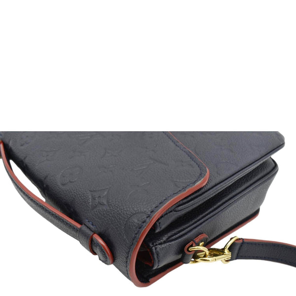 LOUIS VUITTON Metis Pochette Empreinte Leather Crossbody Bag Navy Blue corner look