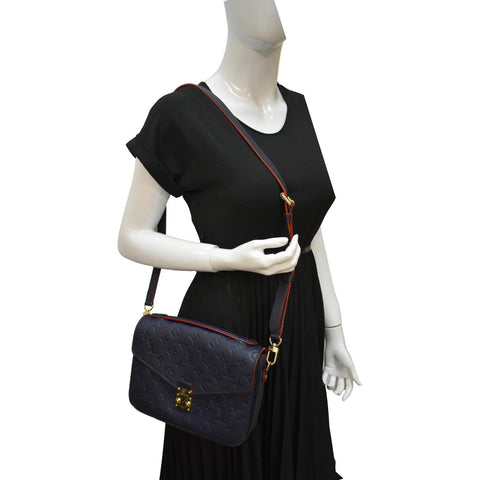 LOUIS VUITTON Metis Pochette Empreinte Leather Crossbody Bag Navy Blue dummy look