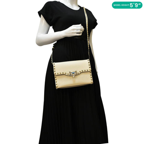 VALENTINO Rockstud Flip Lock Leather Shoulder Bag Off White dummy look